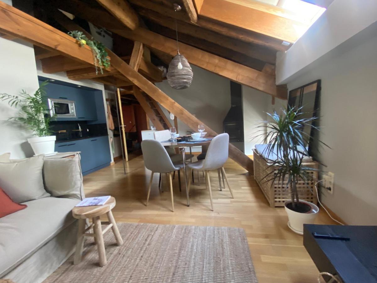 Loft De La Place Bourg-Madame Exterior photo